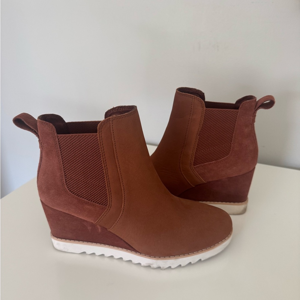 Toms Wedge Ankle Boots